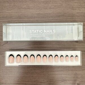 Static Nails Reusable Pop-On Manicures